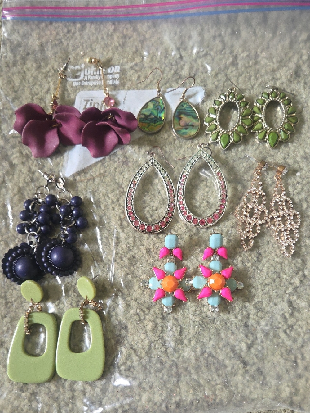 Lot Of Vintage Fashion Earrings
